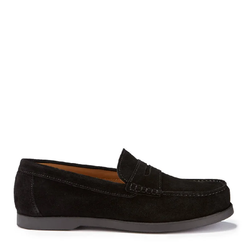 Men's loafers with a moc - toe design Men's loafers with a smooth leather finishBoat Loafers, black suede