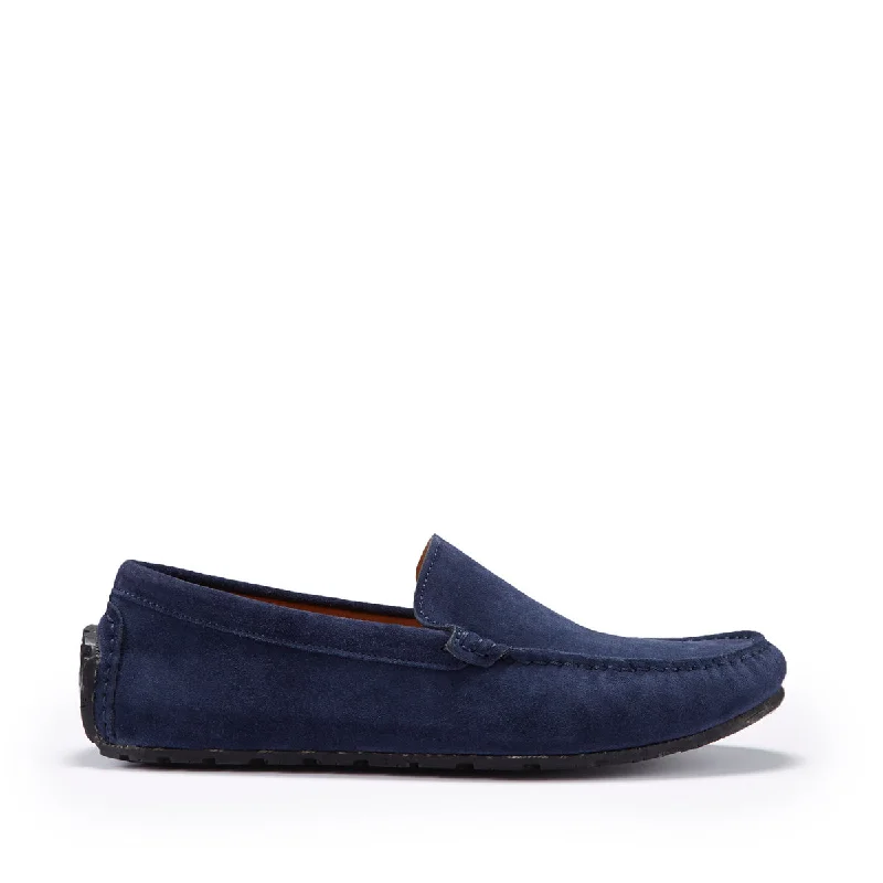 Men's loafers with a removable insole for cleaning Men's loafers with a moc - toe designTyre Sole Driving Loafers, navy blue suede