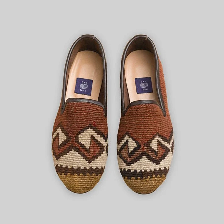 Men's loafers with a cushioned footbed Men's loafers with a tassel front for a classic lookMen's Kilim Loafer Size 9