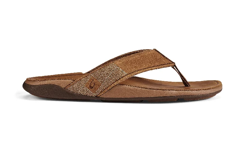 Men's sandals with a decorative buckle or charmTuahine - Toffee