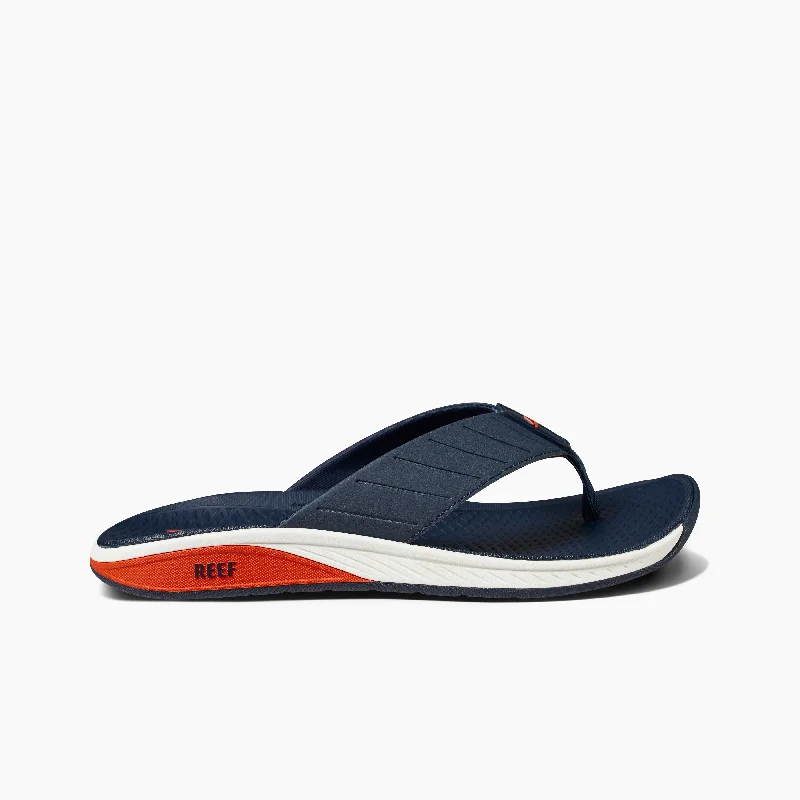 Men's sandals in a neutral color like black or brownThe Deckhand