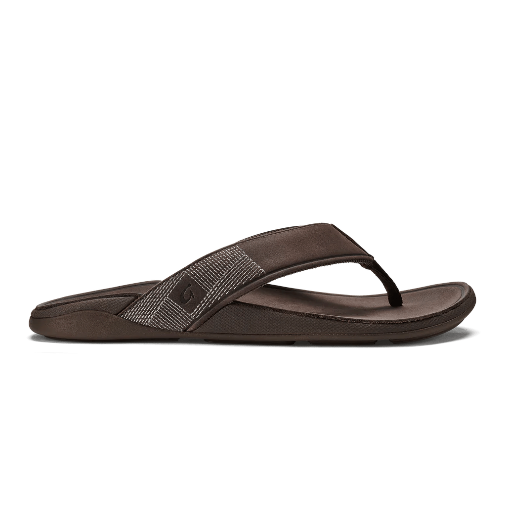 Men's sandals with a decorative buckle or charmOlukai Men's Tuahine - Dark Wood