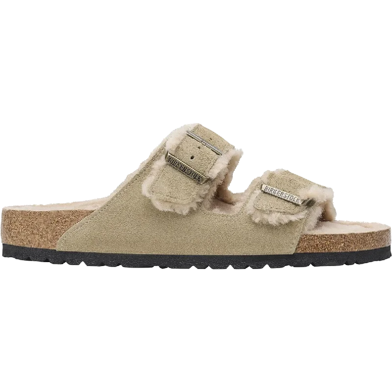 Men's sandals with a rubber sole for tractionWomen's Arizona Shearling - Medium/Narrow