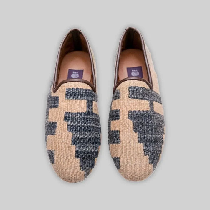 Men's loafers with a tassel front for a classic look Suede men's loafers for a soft and luxurious feelMen's Kilim Loafer Size 7