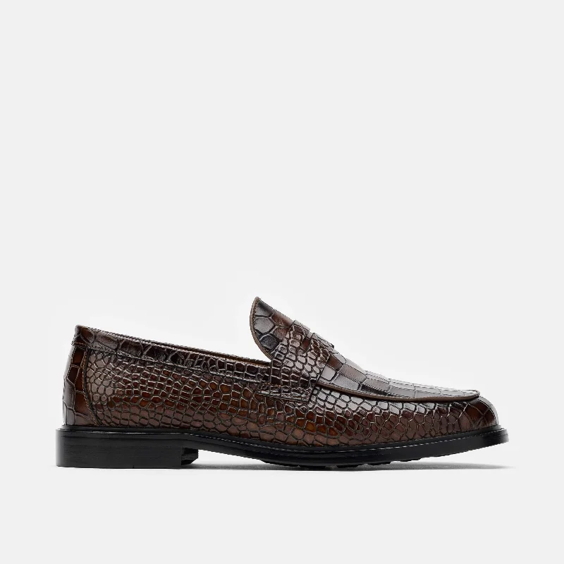 Men's leather loafers with a penny slot Men's leather loafers with a penny slotCalum Brown Crocskin Leather Penny Loafers
