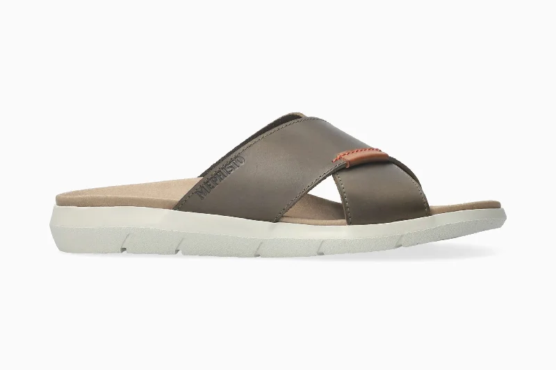Men's sandals with a pointed toe for a stylish lookConrad - Khaki