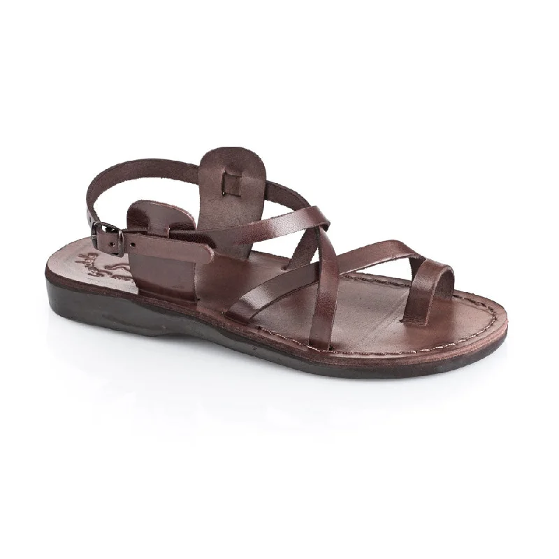 Men's leather sandals with an adjustable strapThe Good Shepherd Buckle - Leather Toe Loop Sandal | Brown