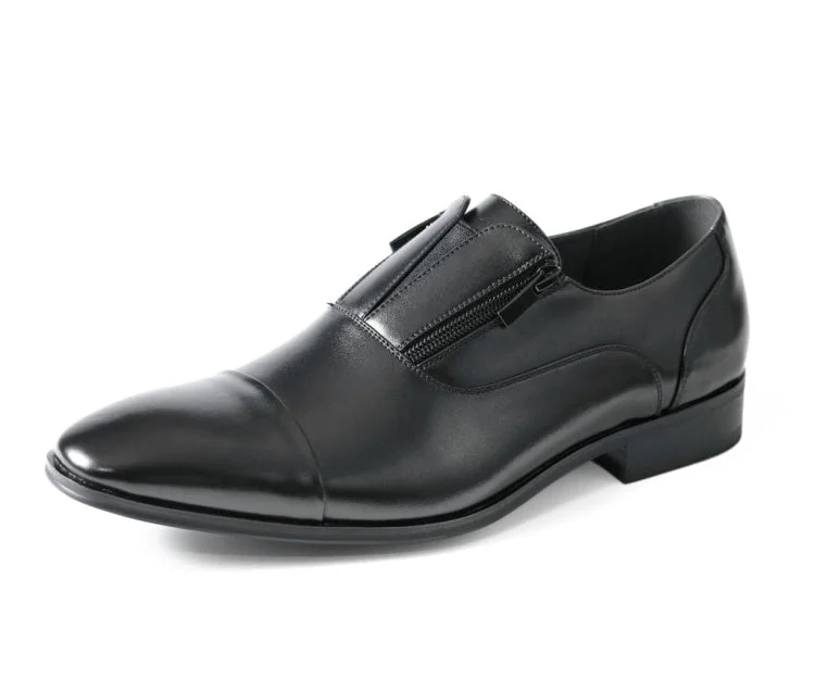 Men's loafers with a leather lacing systemCalum Black