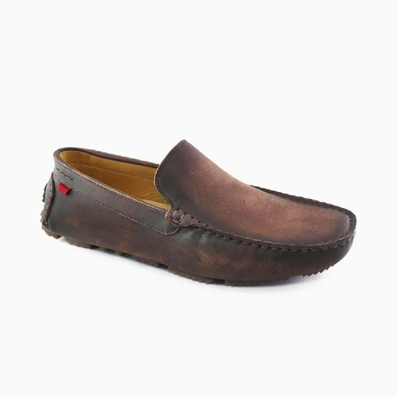 Men's loafers with a removable insole for cleaning Men's loafers with a pointed toe for a stylish appearanceOvington Ct, Men