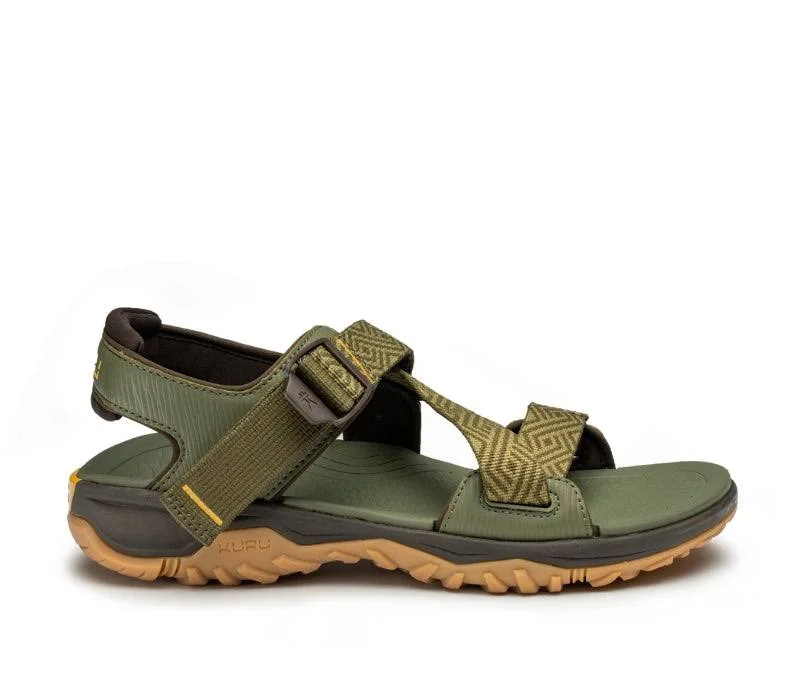 Men's sandals with a buckle closureCURRENT