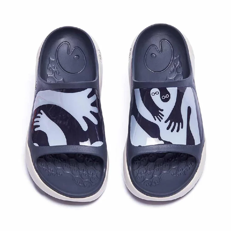 Men's sandals with a decorative buckle or charmHide and Seek Ibiza Slides