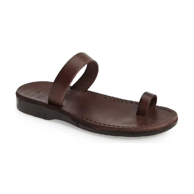 Men's sandals with a shock - absorbing insoleEden - Leather Toe Ring Minimalist Sandal | Brown