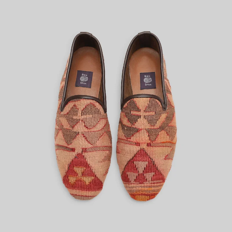 Men's loafers with a perforated leather upper for ventilation Men's loafers with a removable insole for cleaningMen's Kilim Loafer Size 9