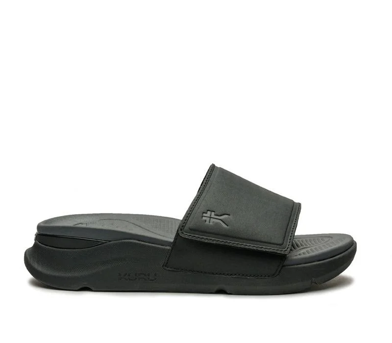 Men's sandals with a pointed toe for a stylish lookMOMENT