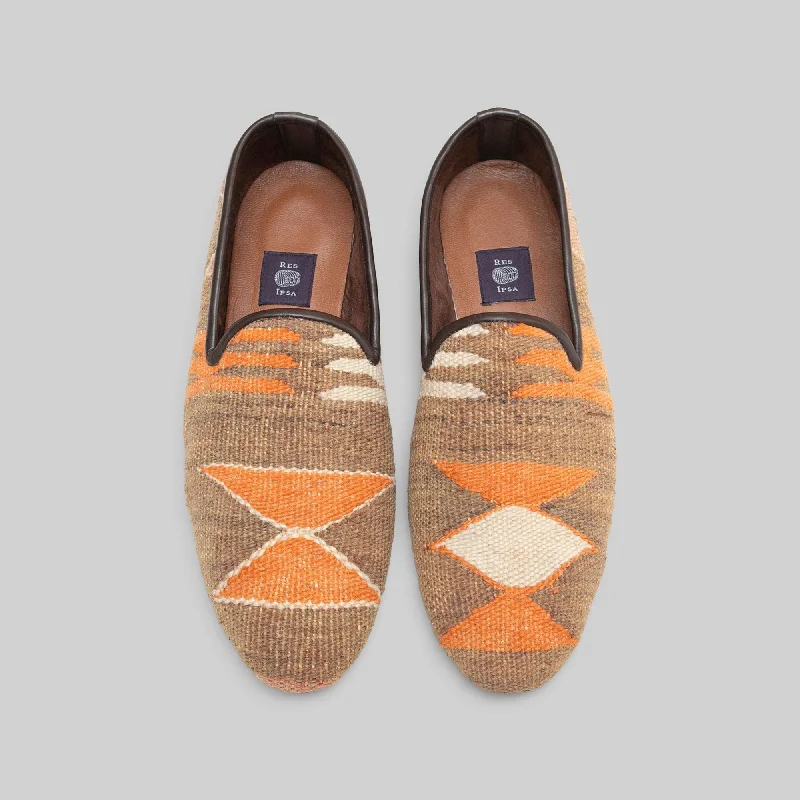 Men's loafers with a pointed toe for a stylish appearance Men's loafers with a contrast stitching detailMen's Kilim Loafer Size 11