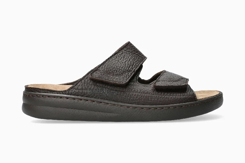 Men's sandals with a perforated leather upper for ventilationJames - Dark Brown