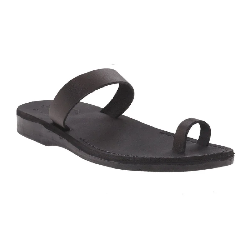 Men's sandals with a contrast stitching detailMen's sandals with a contrast stitching detailEden - Leather Toe Ring Minimalist Sandal | Black