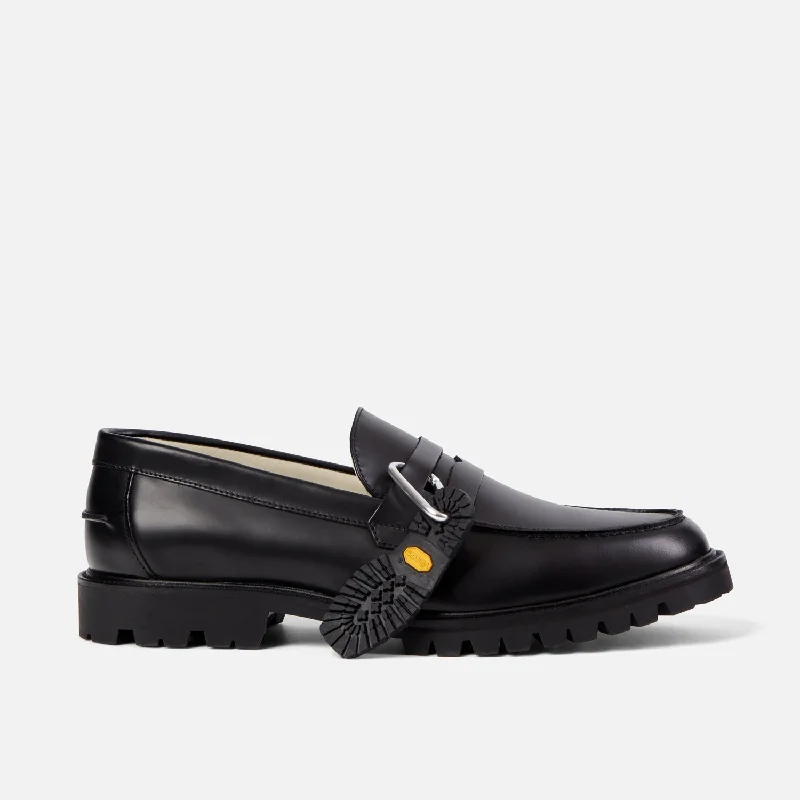 Men's loafers with a contrast stitching detailVibram Black Carrarmato Lug Loafer - Men's