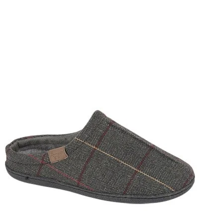 Men's slippers with a soft, flexible sole L J & R HARRISON 22
