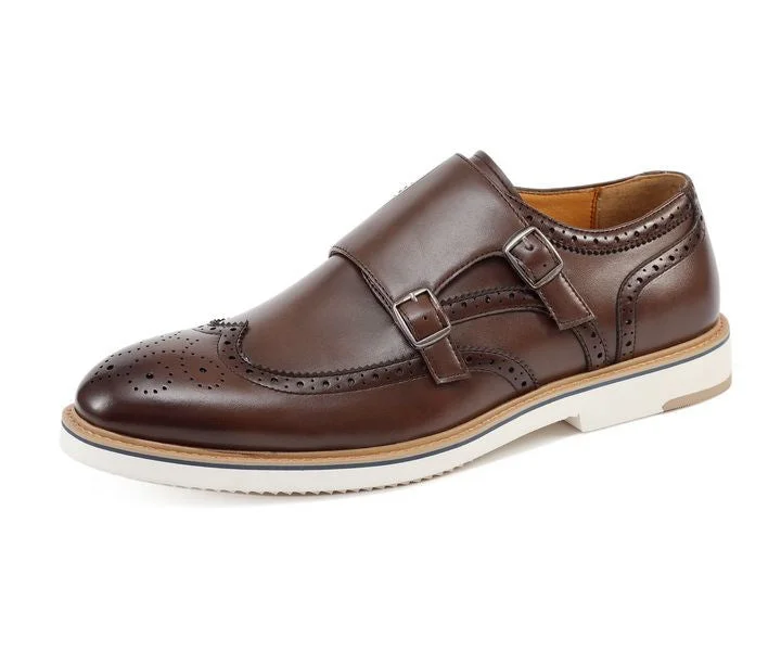 Men's formal shoes with a wingtip design Dario Brown
