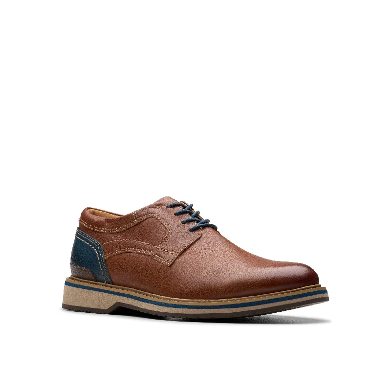 Men's formal shoes with a leather lining for breathability CLARKS MONAHAN PLAIN