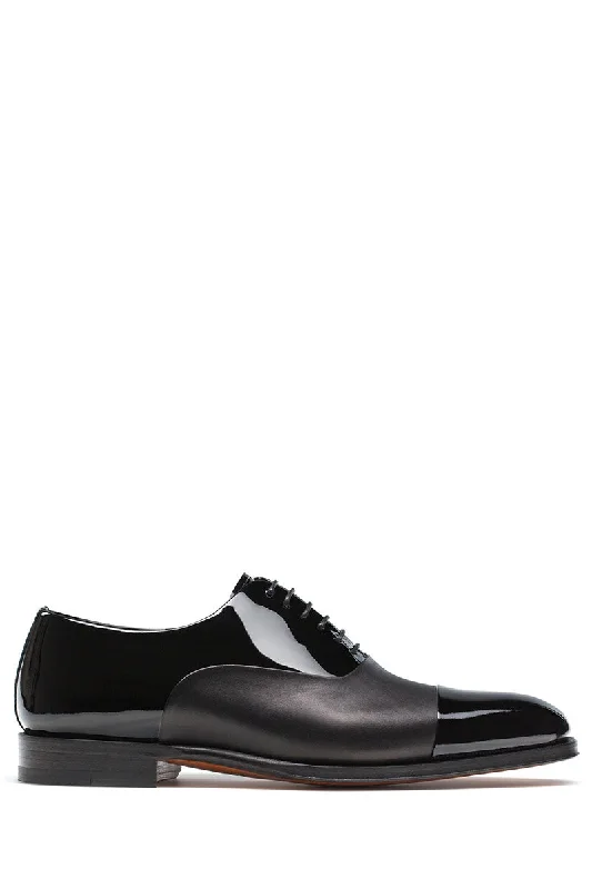 Men's formal shoes with a contrast stitching detail Cesar Formal Shoe