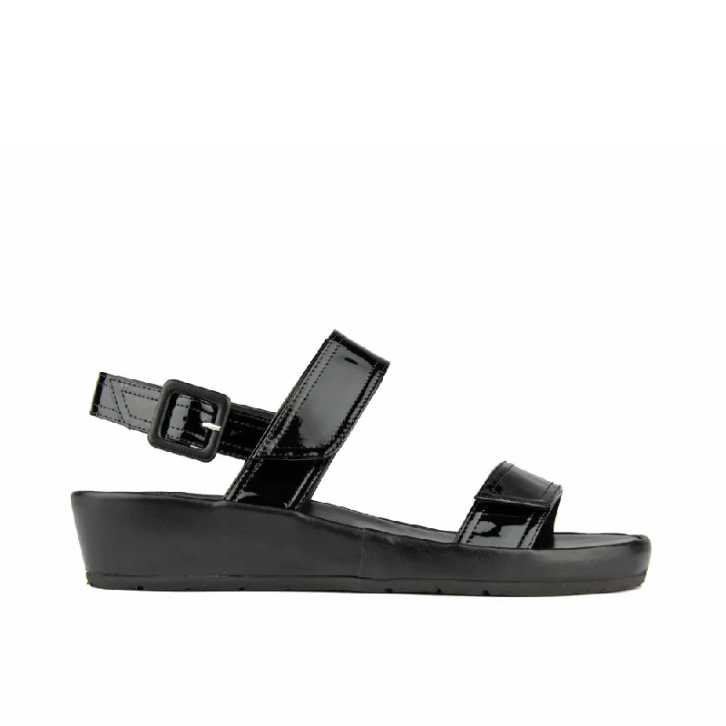 Men's sandals with a durable outer sole Men's sandals with a durable outer sole UNO BLACK PATENT LEATHER