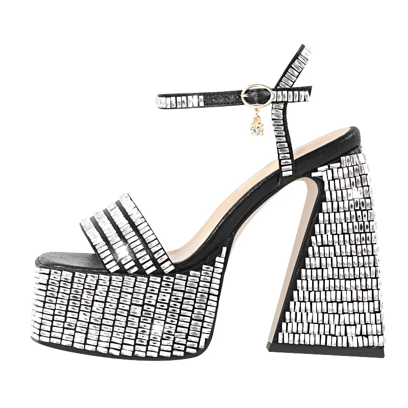 Men's sandals with a stretchy strap for a better fit Men's sandals with a stretchy strap for a better fit Rhinestone Square Toe Chunky Heel Platform Sandals