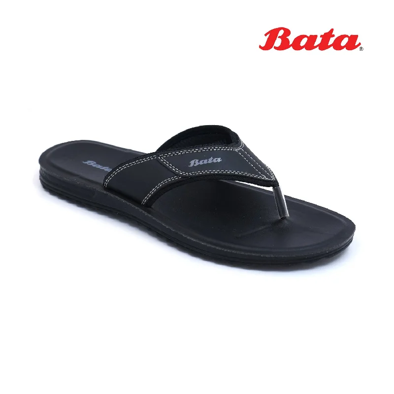 Men's slippers with a decorative pom - pom or tassel Bata - Men
