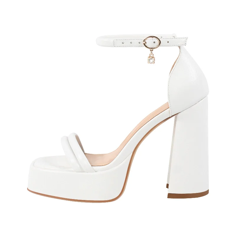 Men's sandals with a contrast stitching detail Men's sandals with a contrast stitching detail Open Toe Chunky Heel Ankle Strap Platform Sandals