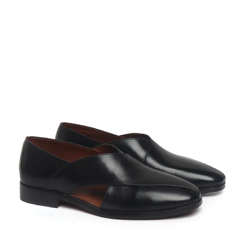 Men's sandals with a durable outer soleBlack Peshawari Cross Strap Men's Slip-On by Brune & Bareskin Men's sandals with a durable outer soleBlack Peshawari Cross Strap Men's Slip-On by Brune & Bareskin