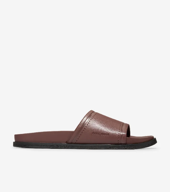 Men's sandals with a contrast stitching detailMen's sandals with a contrast stitching detailMen's Modern Classics Slide Sandals