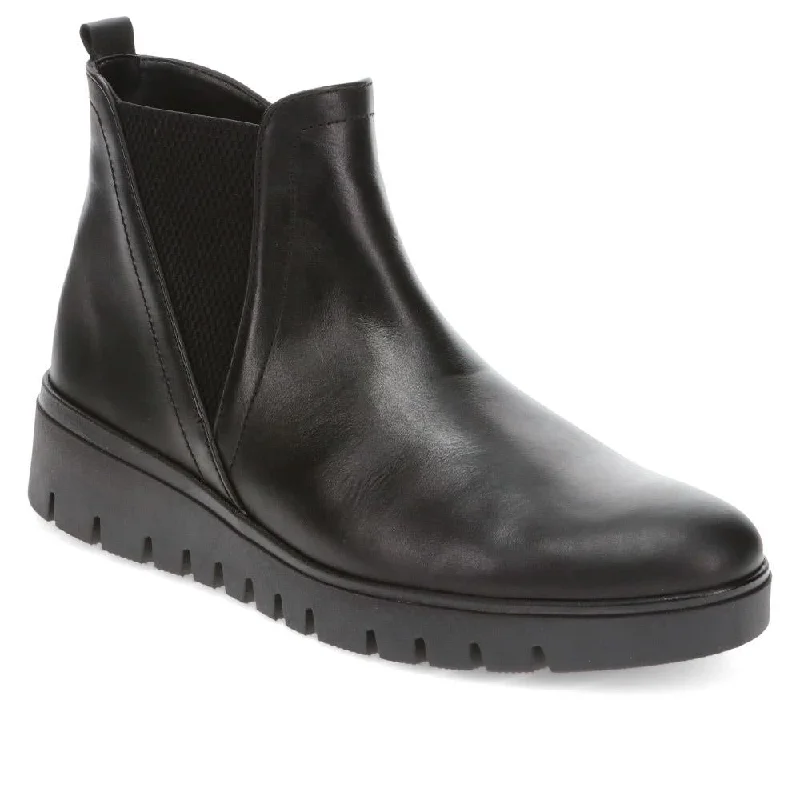 Men's sandals with a decorative buckle or charmChunky Leather Ankle Boots - GAB40505 / 325 879 Men's sandals with a decorative buckle or charmChunky Leather Ankle Boots - GAB40505 / 325 879