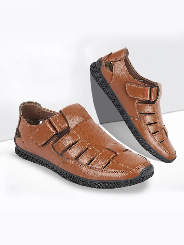 Men's sandals with a shock - absorbing insoleMen Tan Casual Hook & Loop Sandals