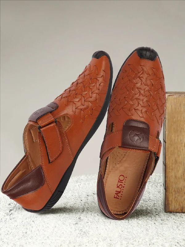 Men's sandals with a leather lining for comfortMen Tan Casual Hook & Loop Sandals