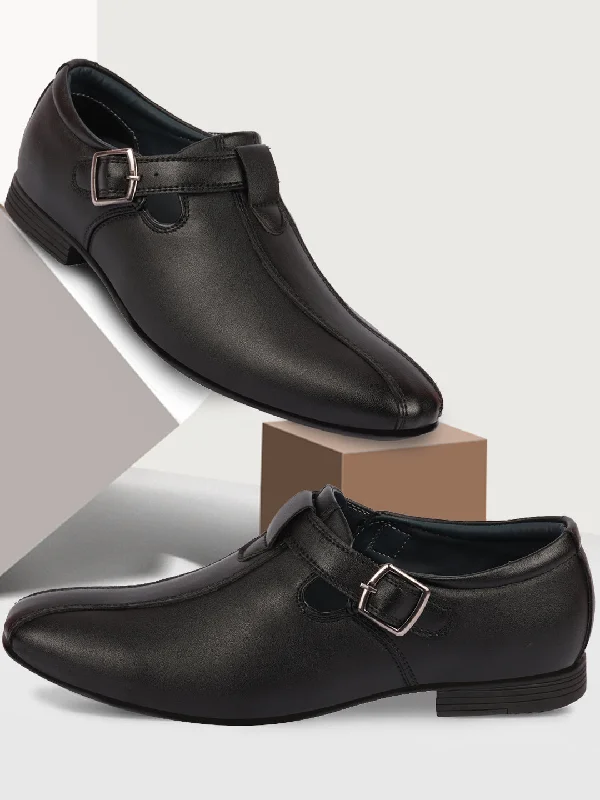 Men's sandals with a contrast stitching detailMen Black Side Open Shoe Style Sandal with Buckle Strap Men's sandals with a contrast stitching detailMen Black Side Open Shoe Style Sandal with Buckle Strap