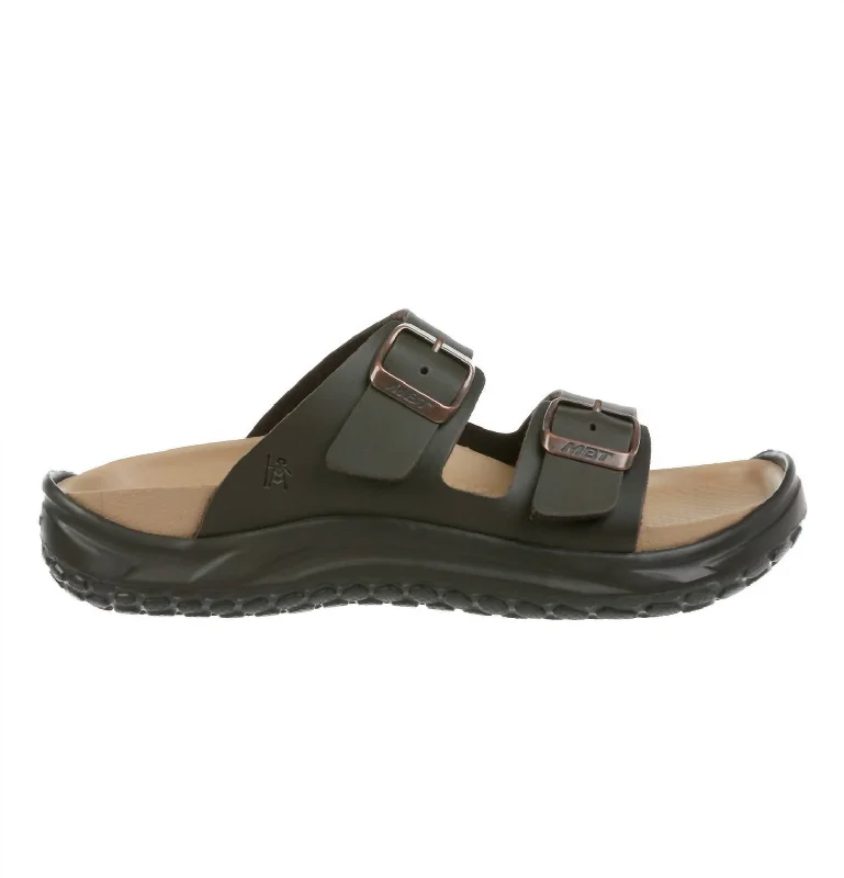 Waterproof men's sandals for water activitiesMen's Nakuru Sandal In Dark Brown