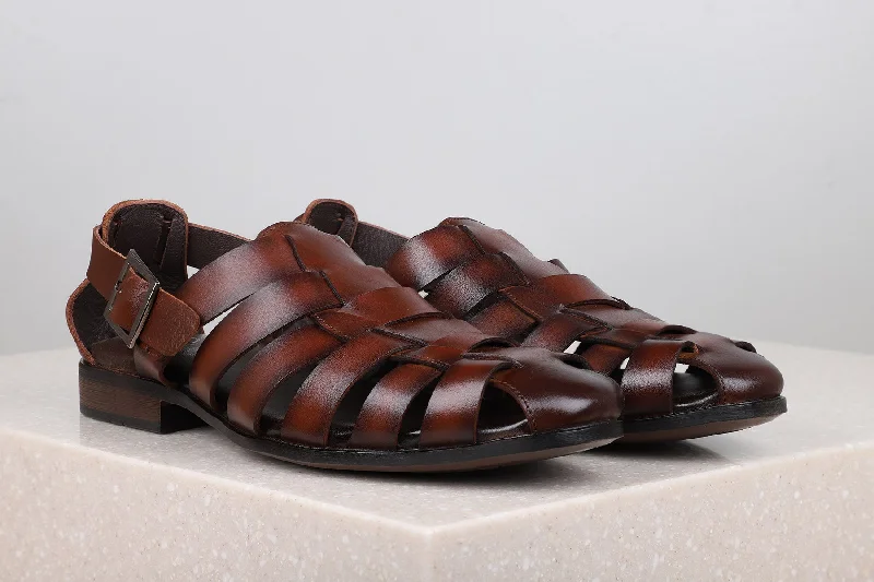 Men's sandals with a padded heelMen's sandals with a padded heelPrivo Casual Striped Sandal-Black For Men