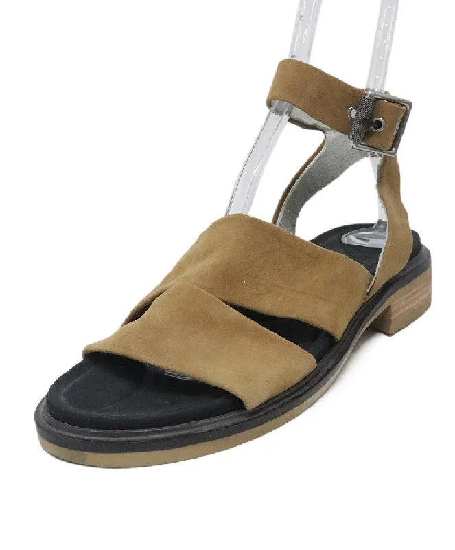 Men's sandals with a stretchy strap for a better fitRag & Bone Tan & Black Suede Sandals sz 9 Men's sandals with a stretchy strap for a better fitRag & Bone Tan & Black Suede Sandals sz 9
