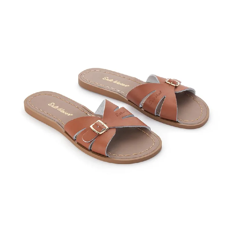 Men's sandals with a pointed toe for a stylish lookSalt Water Sandals Classic Slide -Tan