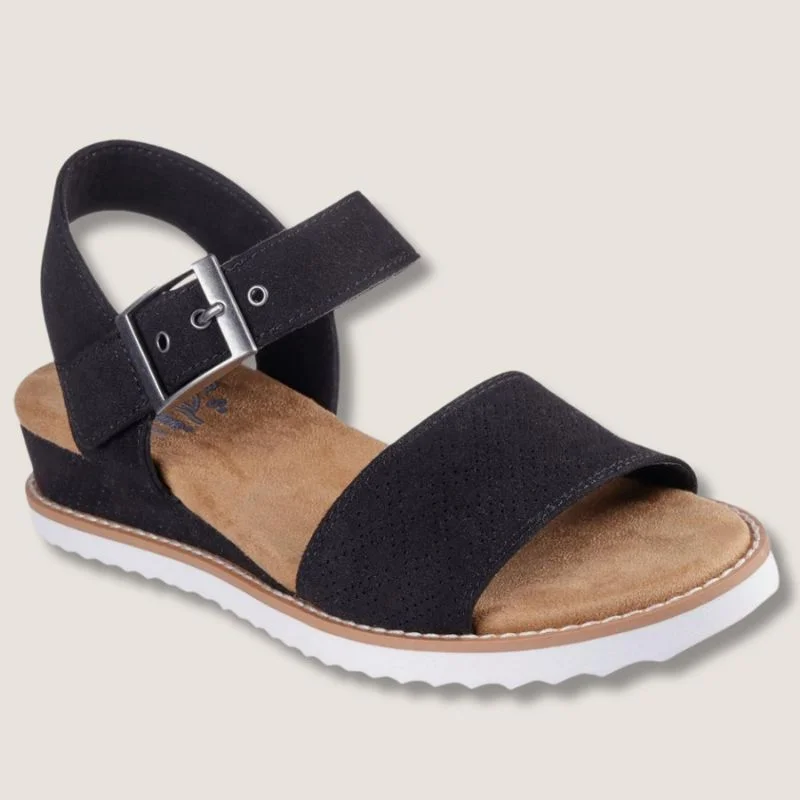 Men's sandals with a wide strap for supportSkechers Desert Kiss - Serendipitous Sandal Men's sandals with a wide strap for supportSkechers Desert Kiss - Serendipitous Sandal