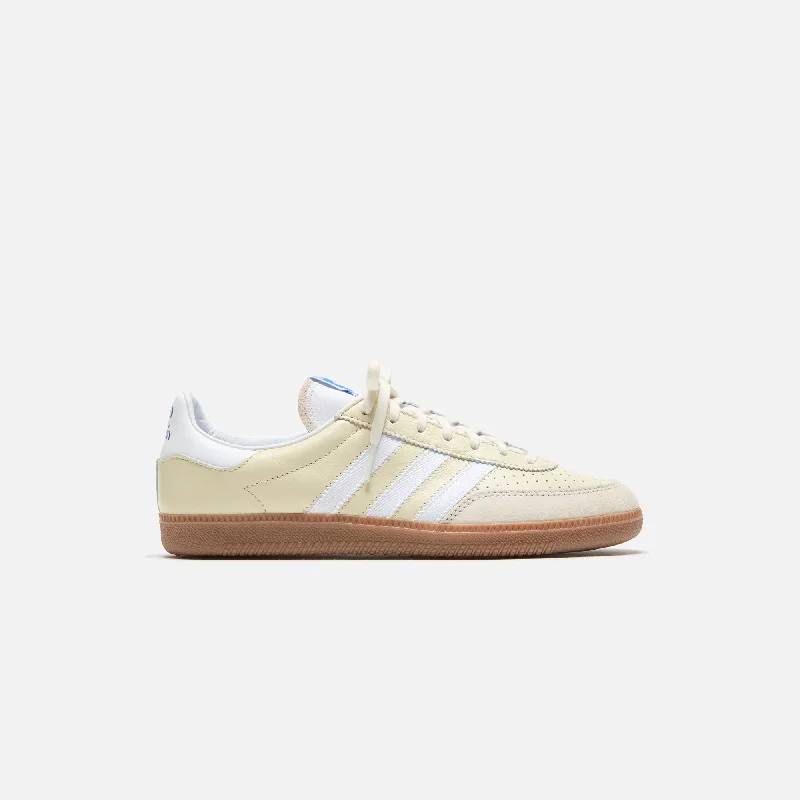 Men's lifestyle sneakers with a premium material constructionadidas x CP Company Wimberly Spzl - Sand / Cloud White / Bliss Men's lifestyle sneakers with a premium material constructionadidas x CP Company Wimberly Spzl - Sand / Cloud White / Bliss
