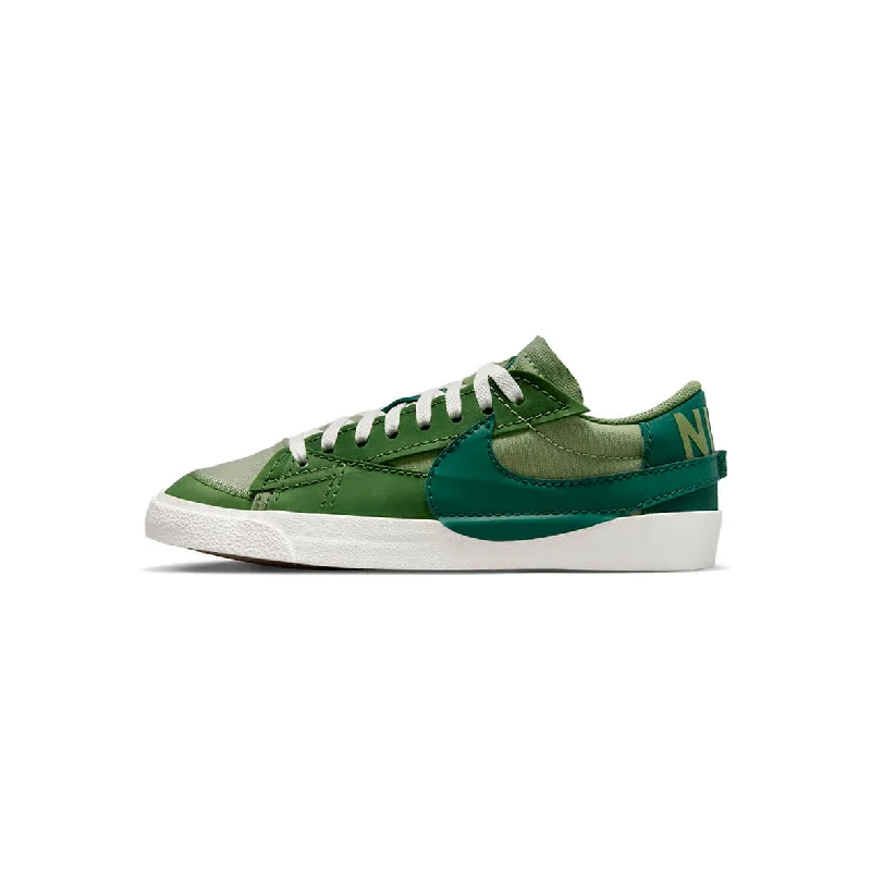 Men's memory - foam insole sneakers for added comfortNike Blazer Low Jumbo 77 Oli Green