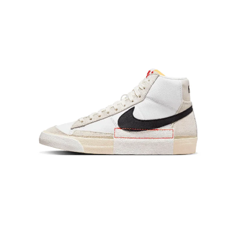 Men's skateboarding sneakers with a vulcanized soleNike Blazer Mid 77 Pro Club White