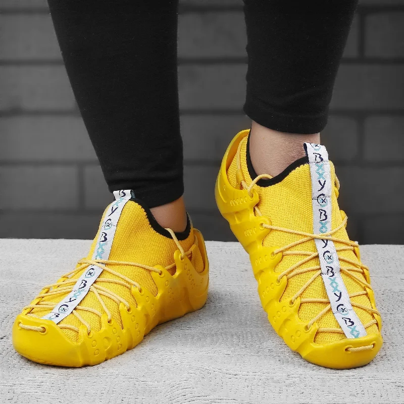 Men's fashion - forward sneakers with a unique tongue designBxxy's High-end Fashion footwear for Men Men's fashion - forward sneakers with a unique tongue designBxxy's High-end Fashion footwear for Men