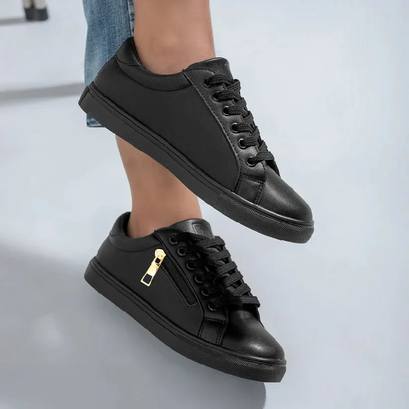 Men's high - top leather sneakers with a zip - up sideD02 chain sneaker