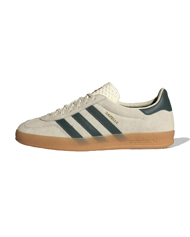 Men's casual leather sneakers with a distressed finishGazelle Indoor - Cream White / Collegiate Green / Gum