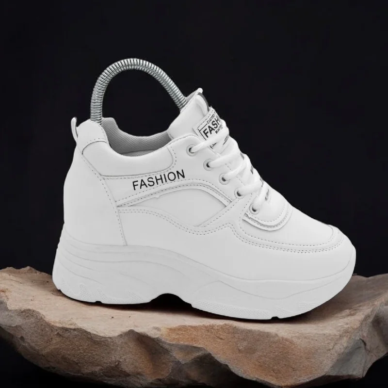 Men's classic white leather sneakers with black lacesJB5006 fashion shoes