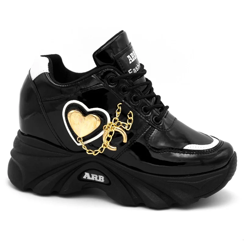 Men's camo - print sneakers for an edgy styleM0267 heart chunky