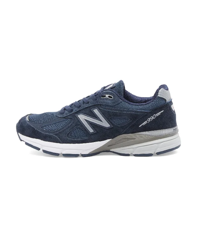 Men's sneakers with a removable insole for easy cleaningMade in USA 990v4 - Navy / Silver Men's sneakers with a removable insole for easy cleaningMade in USA 990v4 - Navy / Silver